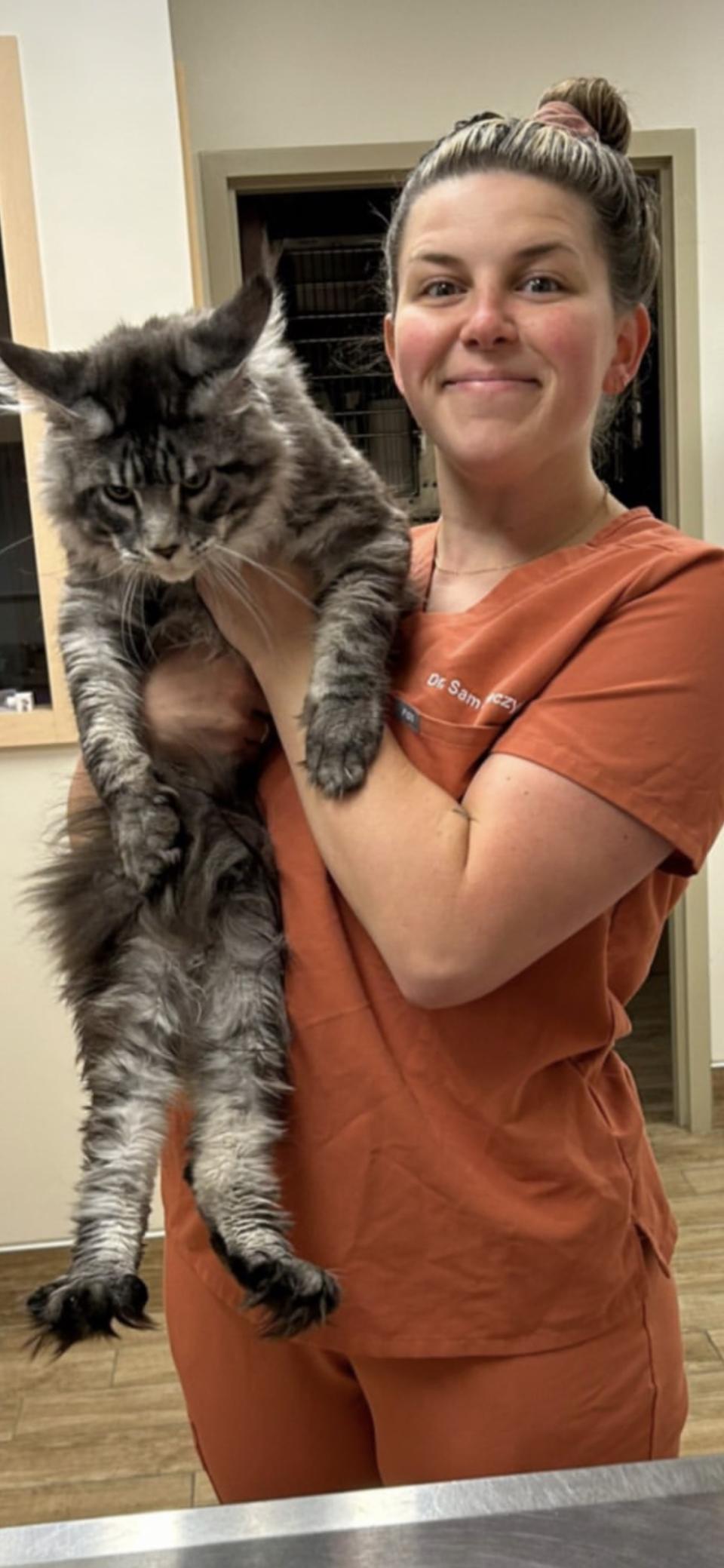 dr-smantha-and-cat